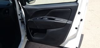 Κλούβα Fiat 2018 DOBLO 1.600cc 105ps  Maxi  A/C  3Θέσιο-thumb-48
