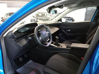Peugeot 308 2022 1,2 PureTech-thumb-17