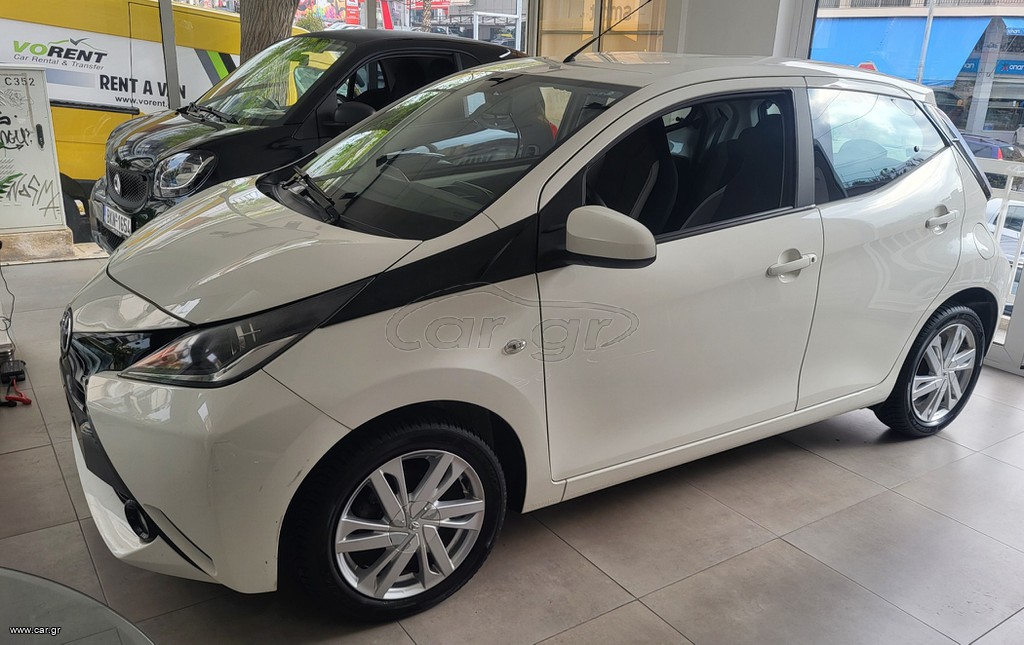 Toyota Aygo '17 1.0 X-PLAY TOUCH