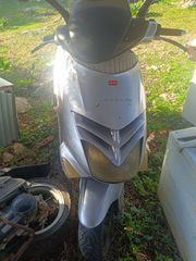 Aprilia leonardo-thumb-2