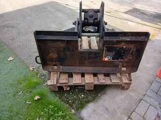 Σφυριά Bobcat 2007 B 2500-thumb-1