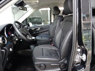 Mercedes-Benz 2023 V300 AVANTGARDE (1339)-thumb-10