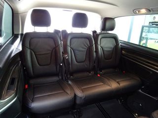 Mercedes-Benz 2023 V300 AVANTGARDE (1339)-thumb-13