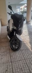 Yamaha XMAX 250 2016-thumb-1