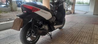 Yamaha XMAX 250 2016-thumb-6