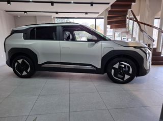 Kia EV3 2026-thumb-1