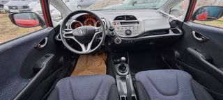 Honda Jazz 2011-thumb-3