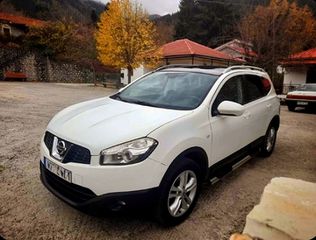Nissan Qashqai+2 2010