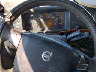 Volvo 2002 FH 460-thumb-10