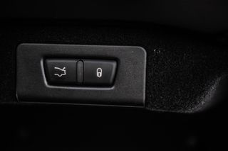 Maserati Ghibli 2016-thumb-22
