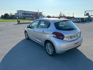 Peugeot 208 2018 `1,2 Pure Tech Allure 110ps AUTOMATO-thumb-5