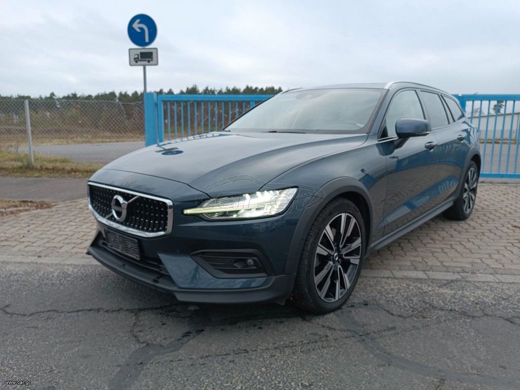 Volvo V60 Cross Country '19