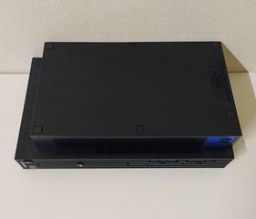 Sony PlayStation 2-thumb-2