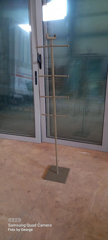 Σταντ 150εκ (940/41)