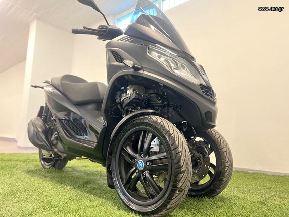 Piaggio MP3 300 2023 BLACK EDITION