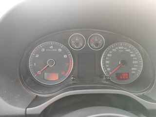 Audi A3 2011-thumb-14