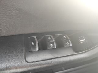 Audi A3 2011-thumb-15