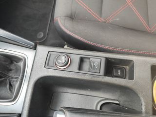 Audi A3 2011-thumb-16