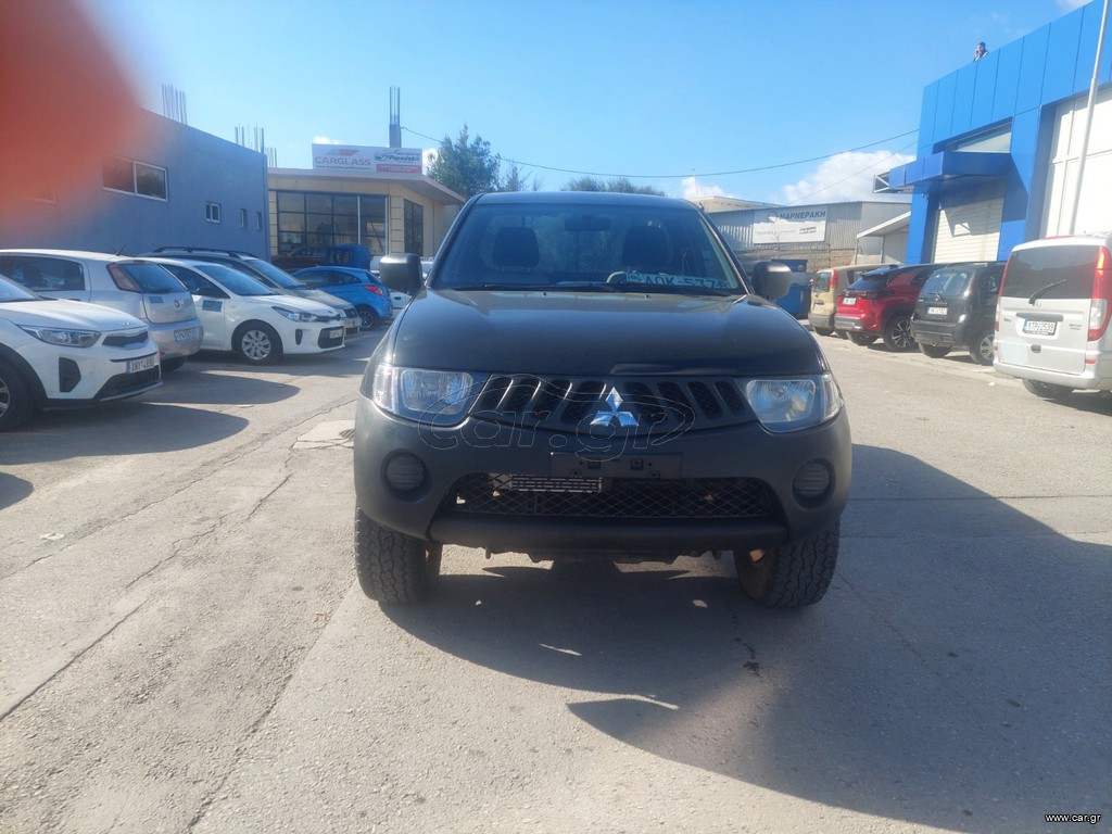 Mitsubishi L200 2009 SINGLE CAB 2.5 DI-D 4WD A/C