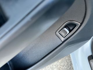 Audi A4 2016 A4 2.0 TDI AVANT EURO 6-thumb-36