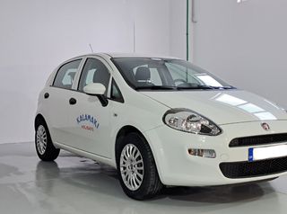 Fiat Punto 2015-thumb-2