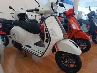 Vespa GTS Super Sport 300 2025