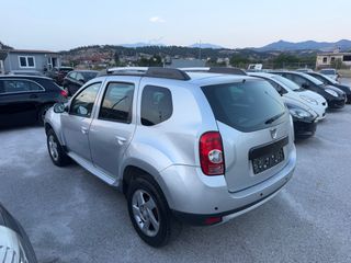 Dacia Duster 2011-thumb-4