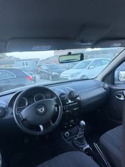Dacia Duster 2011-thumb-7