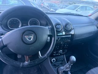 Dacia Duster 2011-thumb-8
