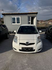 Toyota Yaris 2011