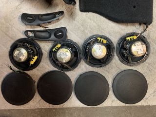 BOSE USA / Radio-CD  Player + 4 Speakers 5,25'' + 2 Woofers 8'' / Ελάχιστη Χρήση / Προσφορά από 600 ευρώ !!!