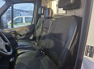 Mercedes-Benz Sprinter 2009 Sprinter-thumb-6
