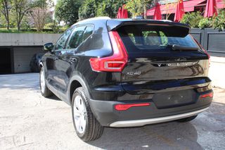 Volvo XC40 2020 ΜOMENTUM GEARTRONIC D3 2.0cc 150ps *ΓΡΑΜΜΑΤΙΑ*-thumb-3