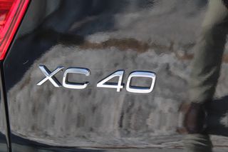 Volvo XC40 2020 ΜOMENTUM GEARTRONIC D3 2.0cc 150ps *ΓΡΑΜΜΑΤΙΑ*-thumb-7