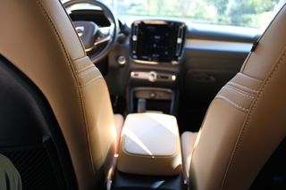 Volvo XC40 2020 ΜOMENTUM GEARTRONIC D3 2.0cc 150ps *ΓΡΑΜΜΑΤΙΑ*-thumb-28