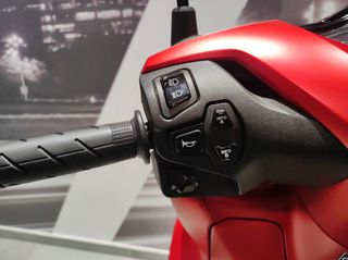 Honda SH 350i 2026 Sporty smart top box ΑΤΟΚΑ-thumb-8