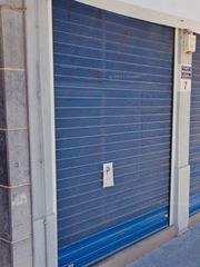 Πωλείται λόγω μετακόμισης ηλεκτρικό σιδερένιο ρολό βαρέως τύπου (λειτουργεί και χειροκίνητα)