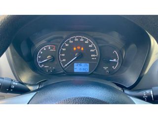 Toyota Yaris 2018 LIVE-thumb-10