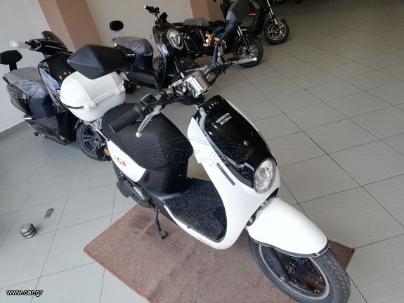 Honda 2022 Μ8 electric scooter (χωρις διπλωμα) Lithium..