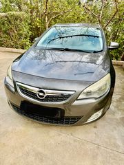 Opel Astra 2011