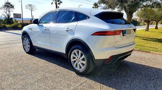 Jaguar E-Pace 2018-thumb-1