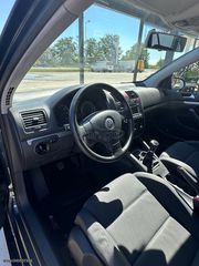 Volkswagen Golf 2004 DIESEL-thumb-6