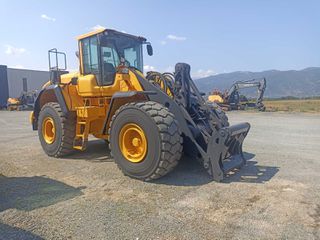 Φορτωτής Με Λάστιχα Volvo 2011 L150G