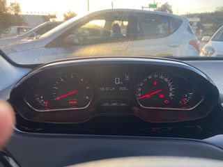 Peugeot 208 2012 ACTIVE 1.4 DIESEL-thumb-6