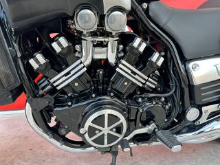 Yamaha Vmax 2001 1200-thumb-45