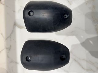 Πλαϊνά προστατευτικά / rub rail end pieces για Axopar – 2 τεμάχια