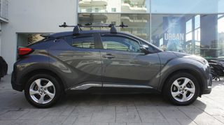 Toyota C-HR 2017 TOYOTA C-HR AWD/AUTO/NAVI