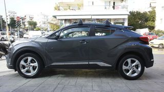 Toyota C-HR 2017 TOYOTA C-HR AWD/AUTO/NAVI-thumb-2