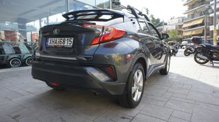 Toyota C-HR 2017 TOYOTA C-HR AWD/AUTO/NAVI-thumb-9