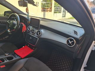 Mercedes-Benz CLA 180 2015 AMG-thumb-5